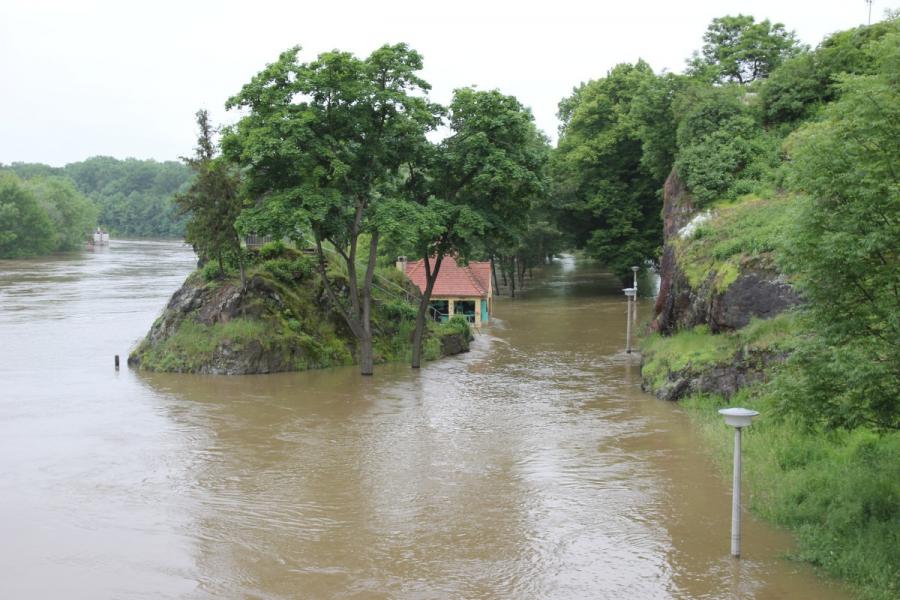 Giebichensteinbrücke Sichtachse flussaufwärts